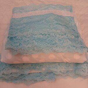 Twin Light Blue Polka Dot Lace Sheets Set